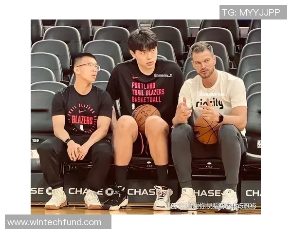 开拓者宣布召回杨瀚森以应对五连客挑战全力争胜