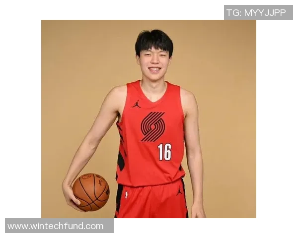 杨瀚森回顾菜鸟赛季感慨遗憾与不满自评仅得四五十分